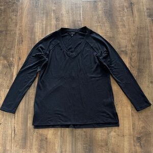 Banana Republic Black V-Neck Long Sleeve Women's Sweater